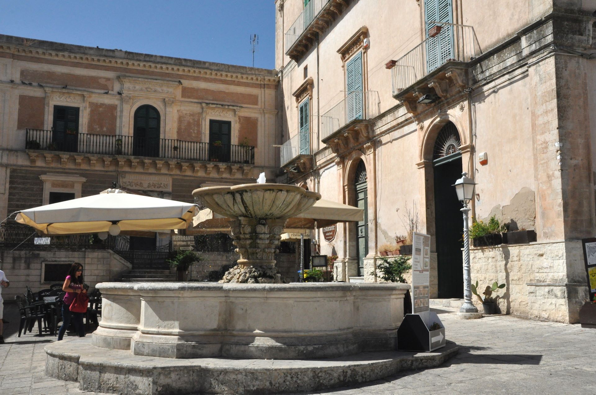 Ragusa (Photo license: CC BY-SA 2.0)